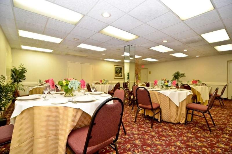Best Western Plus Morristown Inn image