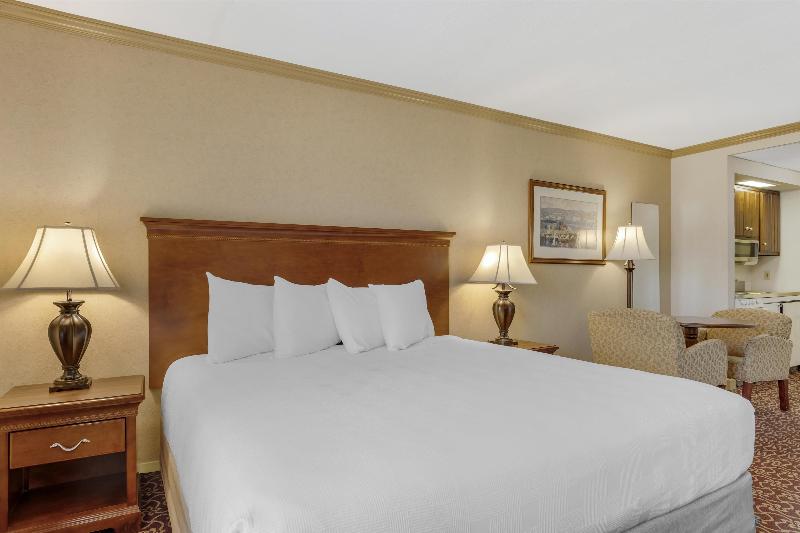 Best Western Plus Morristown Inn image