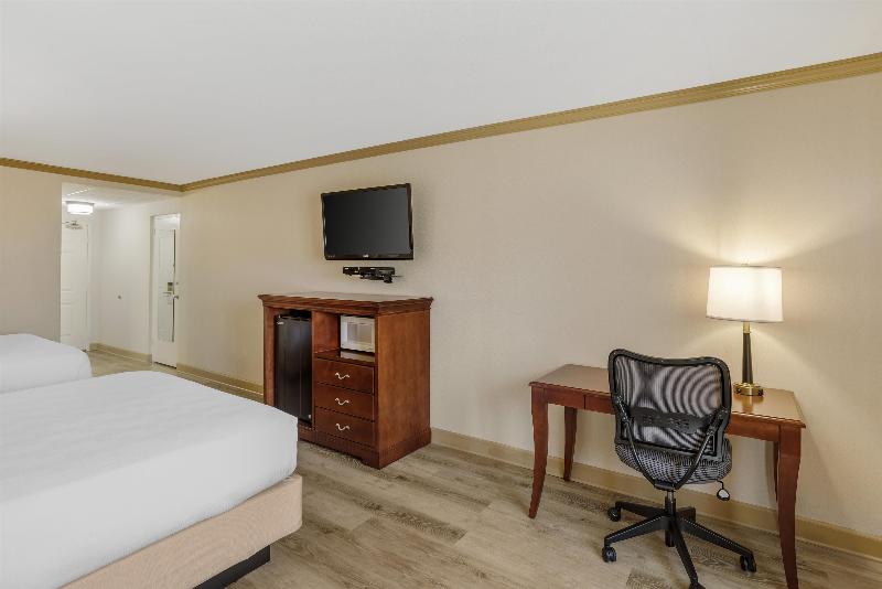 Best Western Plus Morristown Inn image