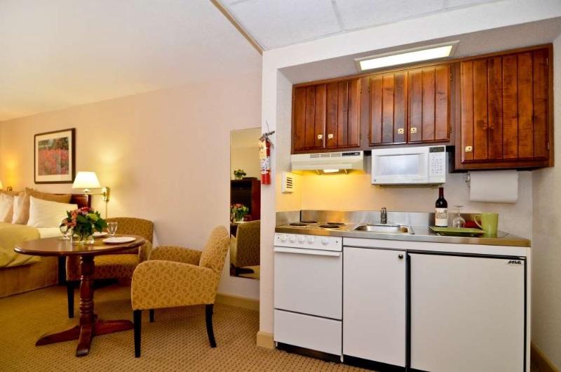 Best Western Plus Morristown Inn image