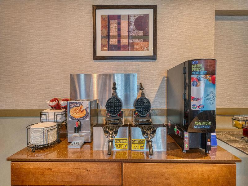 Best Western Philadelphia South - West Deptford In image
