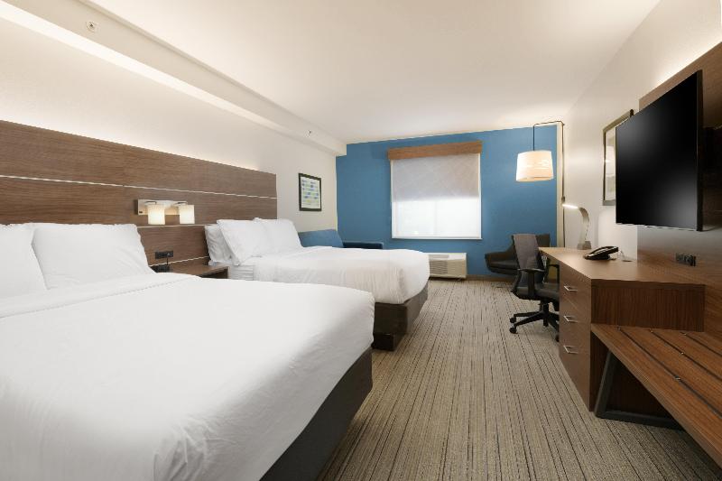 Holiday Inn Express & Suites Williamstown image