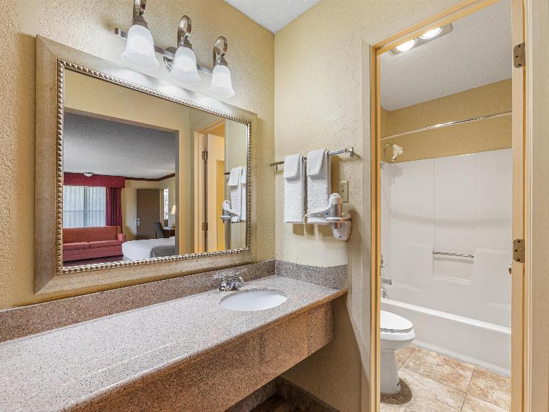 Best Western Pine Springs Inn image