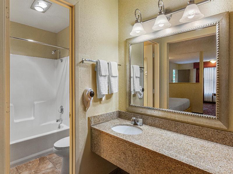 Best Western Pine Springs Inn image