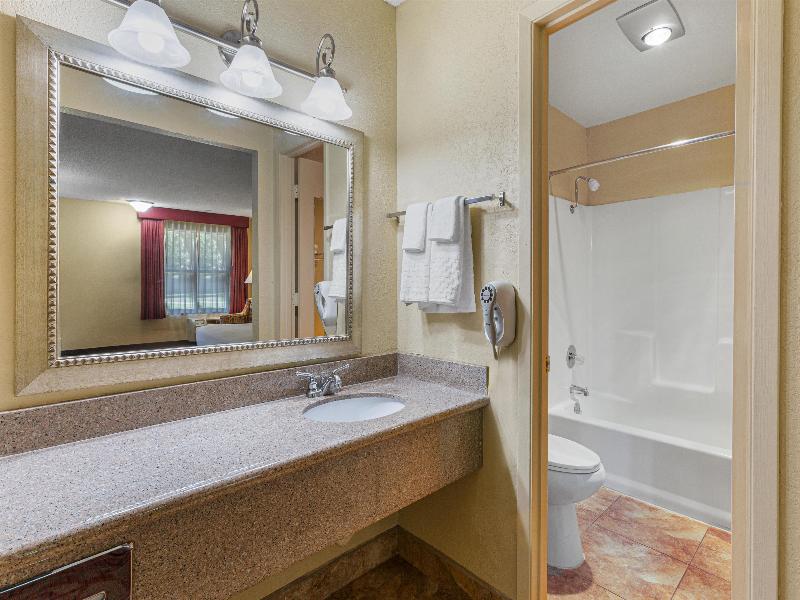 Best Western Pine Springs Inn image