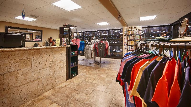 Best Western Plus Raton Hotel image