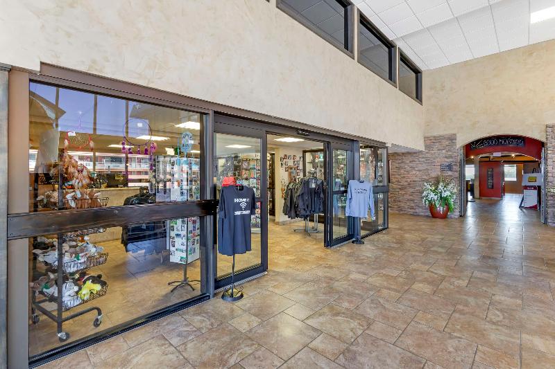 Best Western Plus Raton Hotel image
