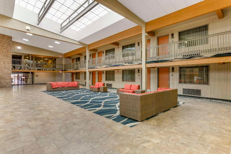 Best Western Plus Raton Hotel image