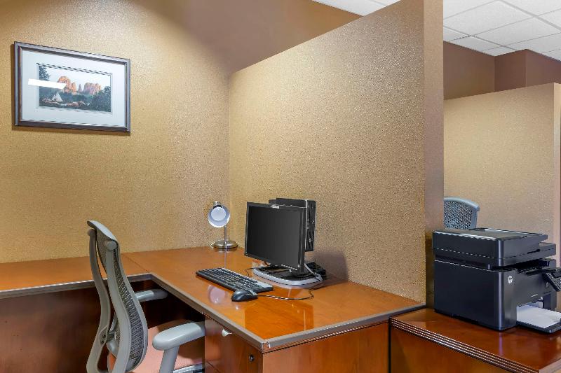 Best Western Plus Raton Hotel image