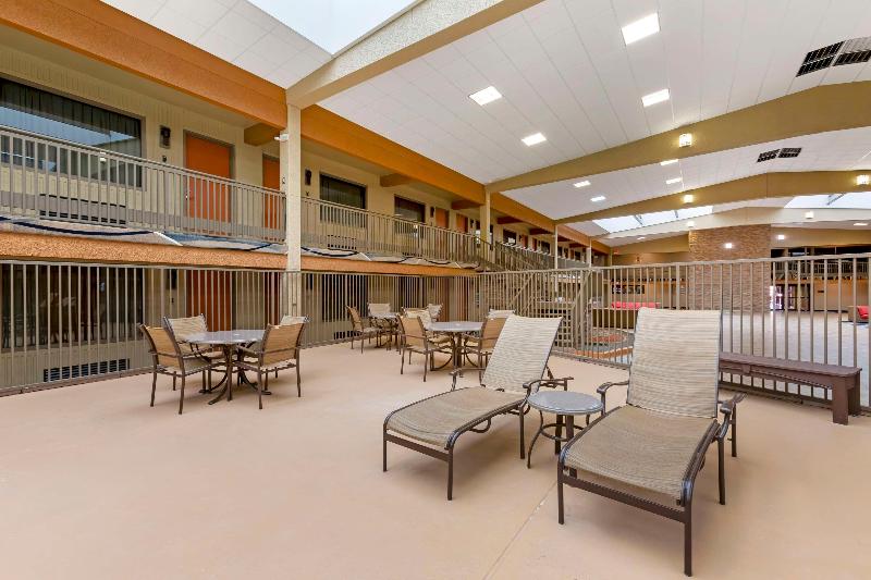 Best Western Plus Raton Hotel image