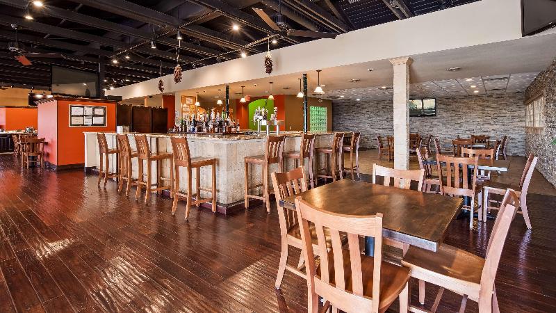 Best Western Plus Raton Hotel image