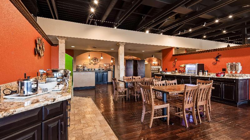 Best Western Plus Raton Hotel image