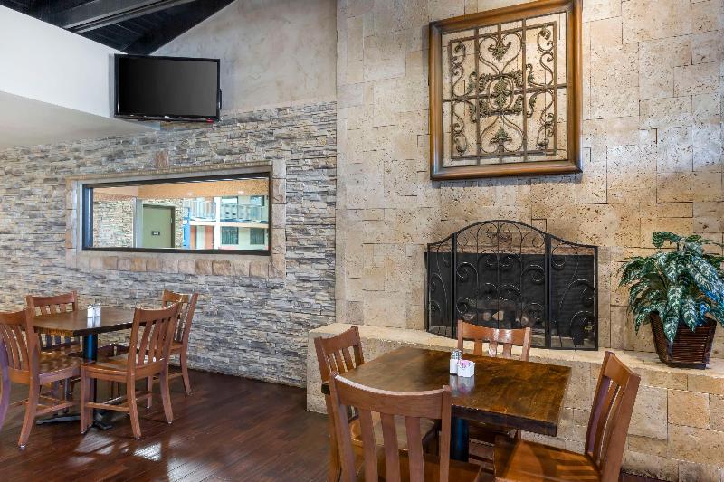 Best Western Plus Raton Hotel image