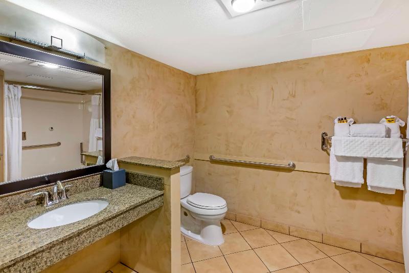 Best Western Plus Raton Hotel image