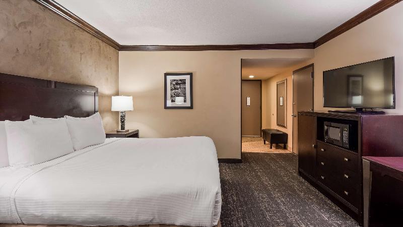 Best Western Plus Raton Hotel image