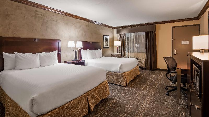 Best Western Plus Raton Hotel image