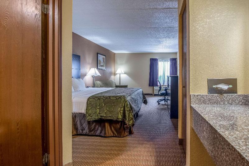 Quality Inn Tully image