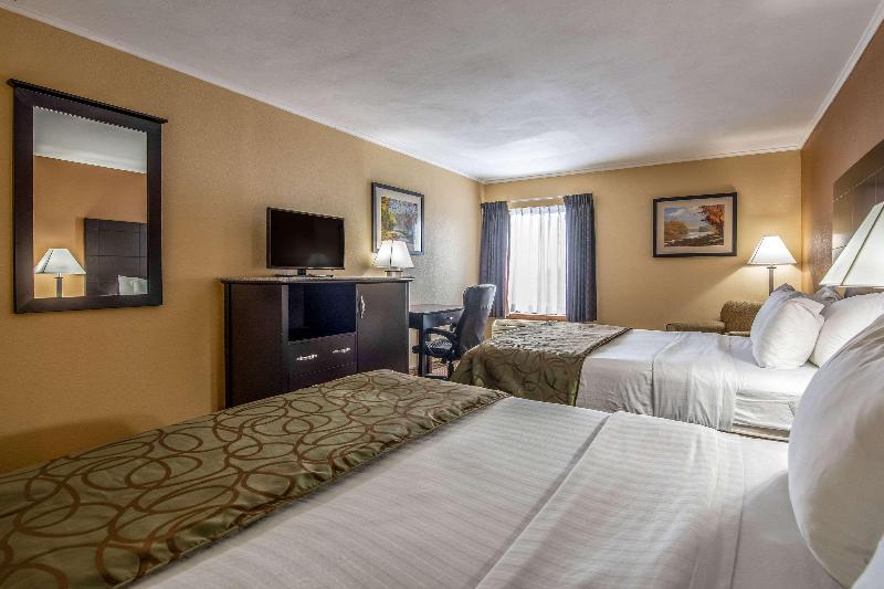 Quality Inn Tully image