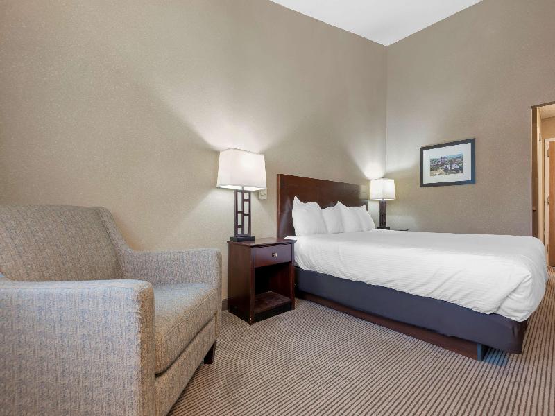 Best Western University Inn image