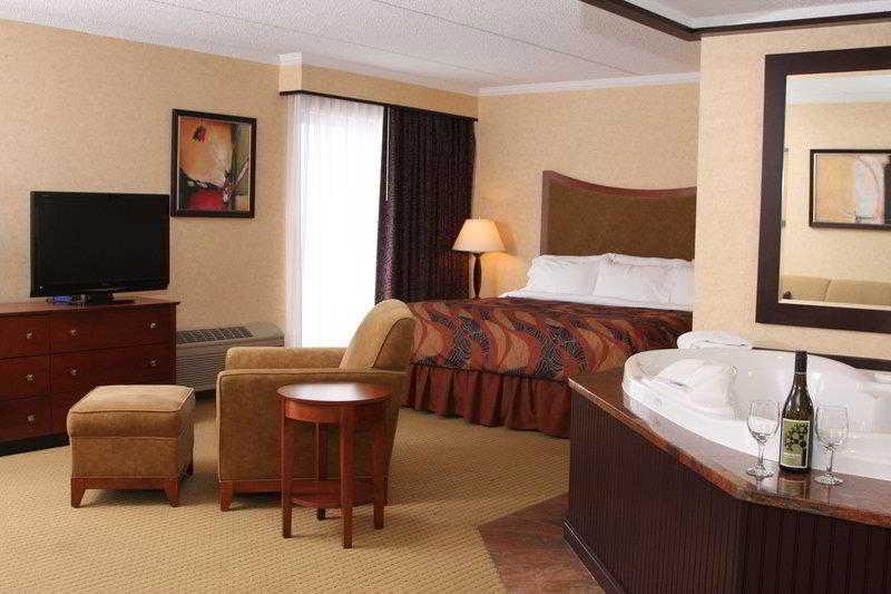 Best Western Plus Oswego Hotel and Conference Cent