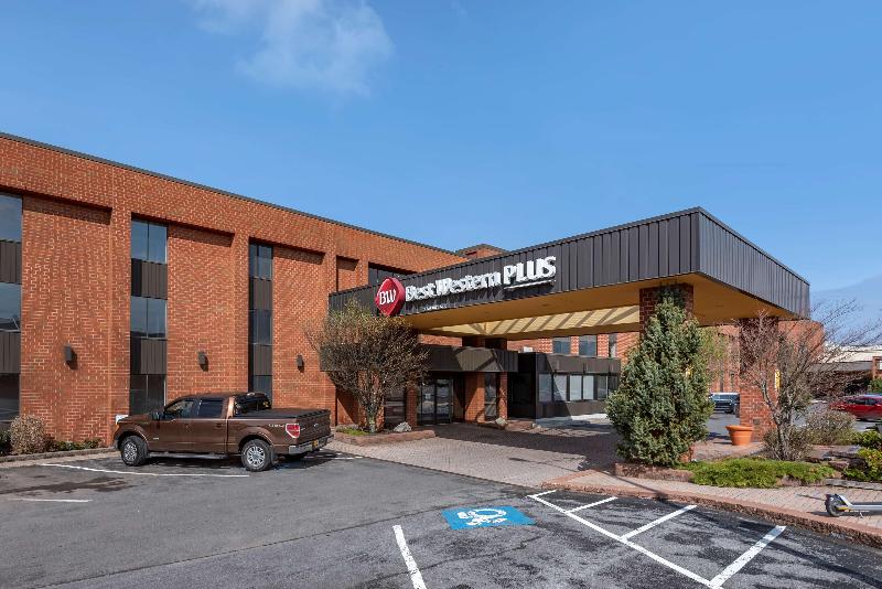 Best Western Plus Oswego Hotel and Conference Cent image