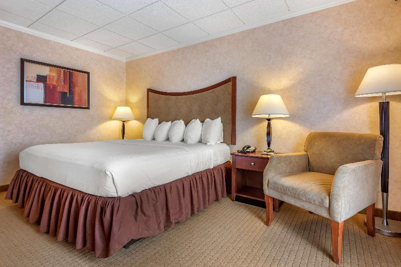 Best Western Plus Oswego Hotel and Conference Cent image