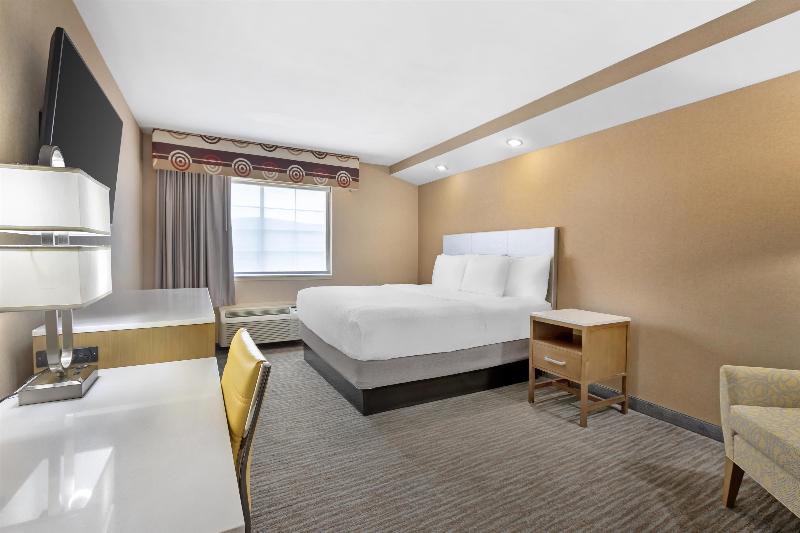 Best Western Cooperstown Inn & Suites image