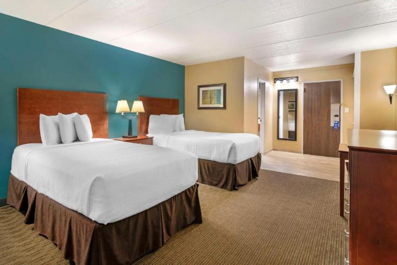 Best Western Plus Plattsburgh image