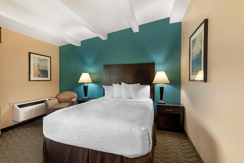 Best Western Plus Plattsburgh image