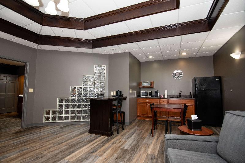 Best Western Plus Plattsburgh image