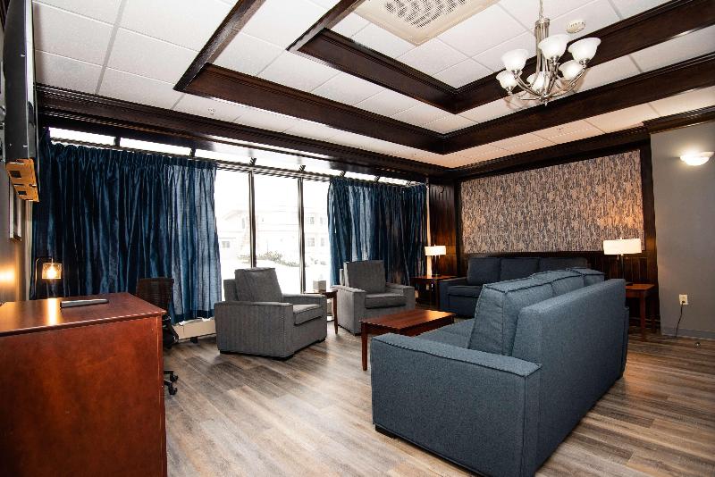 Best Western Plus Plattsburgh image