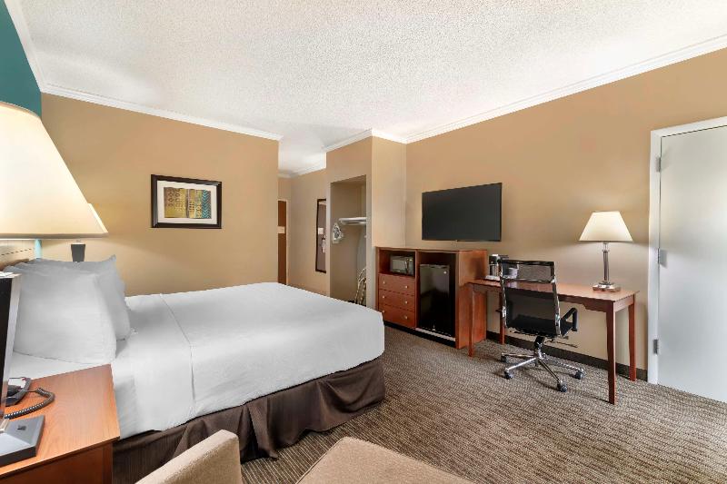 Best Western Plus Plattsburgh image