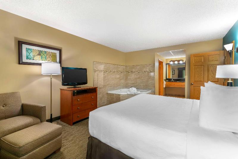 Best Western Plus Plattsburgh image