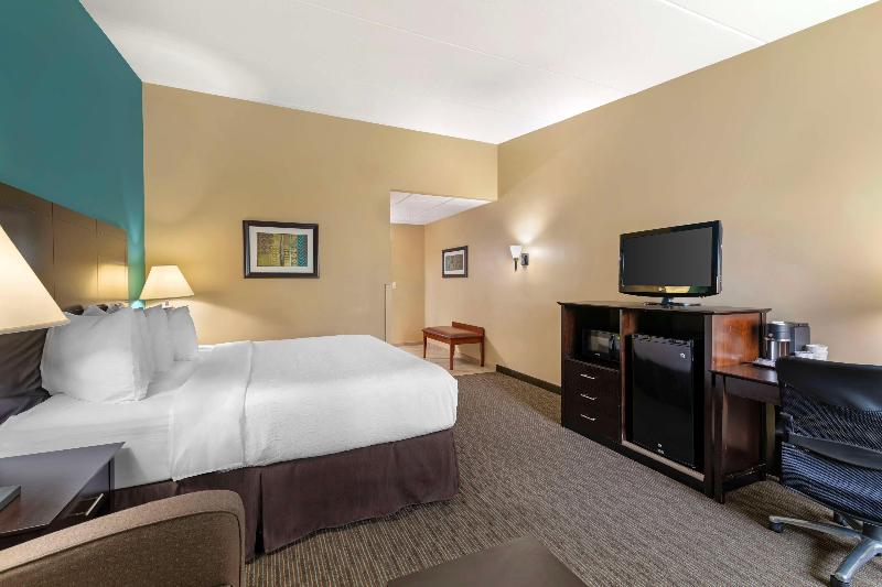 Best Western Plus Plattsburgh image