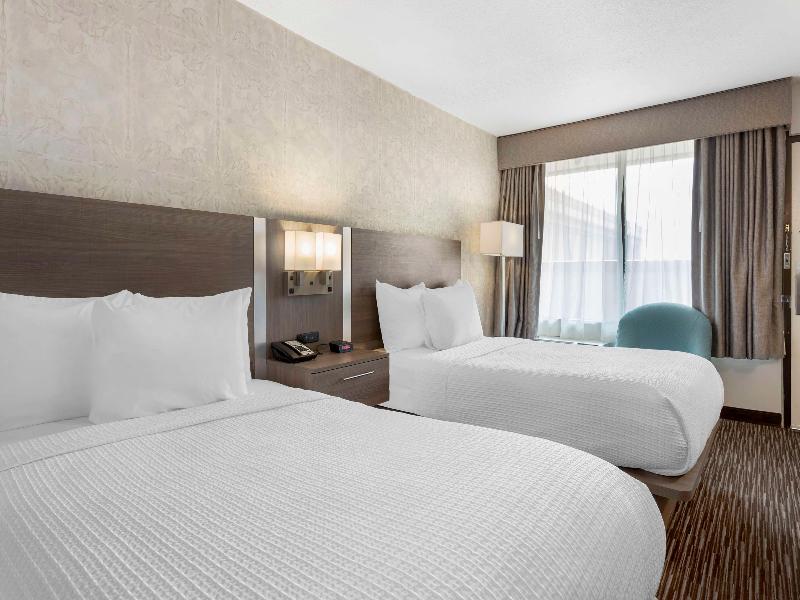 Best Western Mill River Manor image