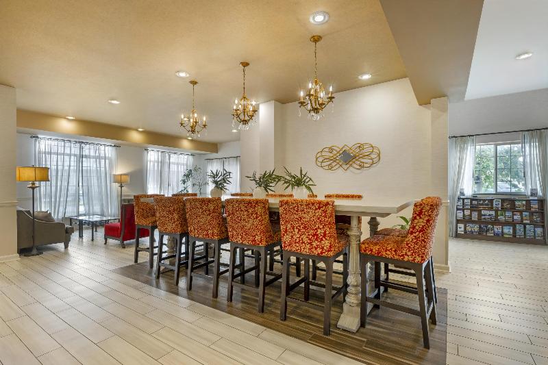 Best Western Plus Vineyard Inn & Suites image