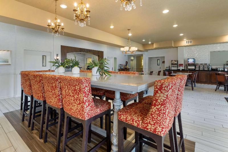 Best Western Plus Vineyard Inn & Suites image