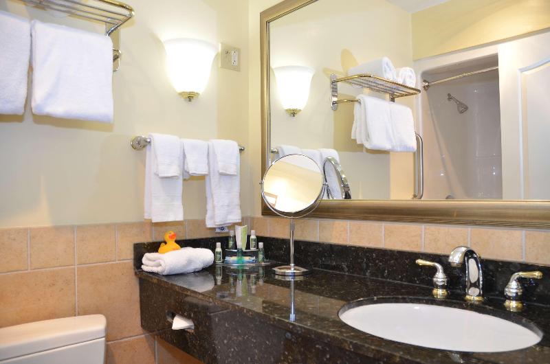 Best Western Plus Vineyard Inn & Suites image