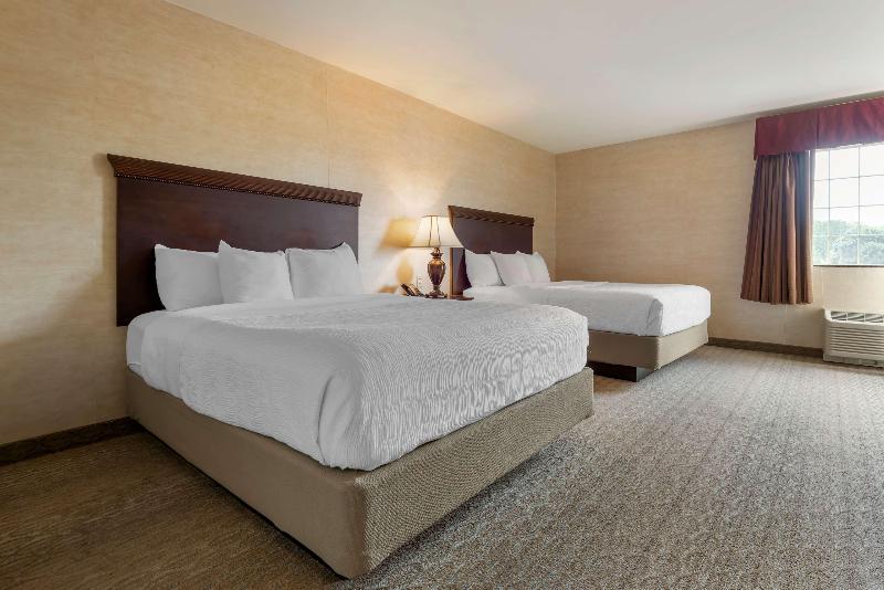 Best Western Plus Vineyard Inn & Suites image