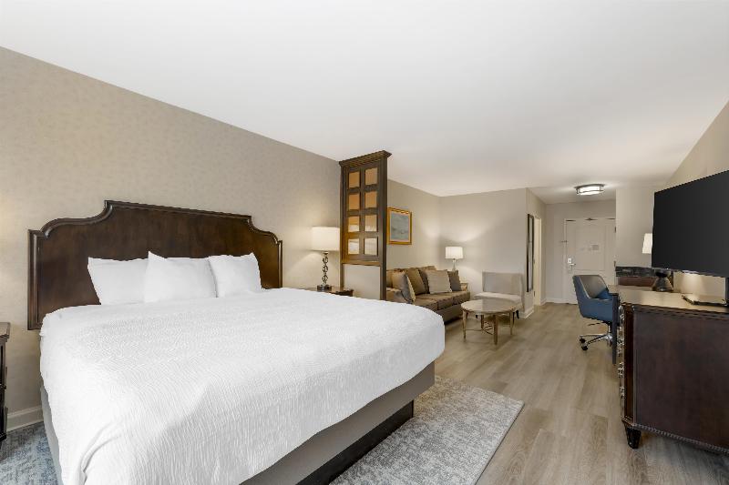 Best Western Plus Vineyard Inn & Suites image