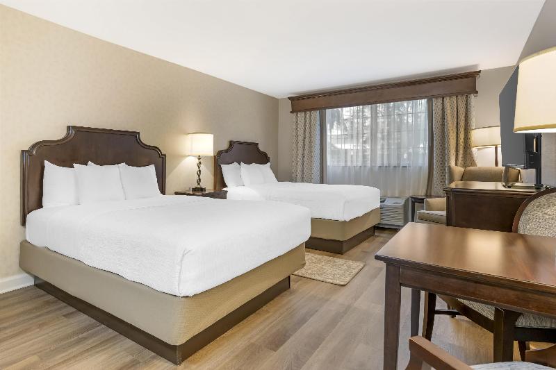 Best Western Plus Vineyard Inn & Suites image