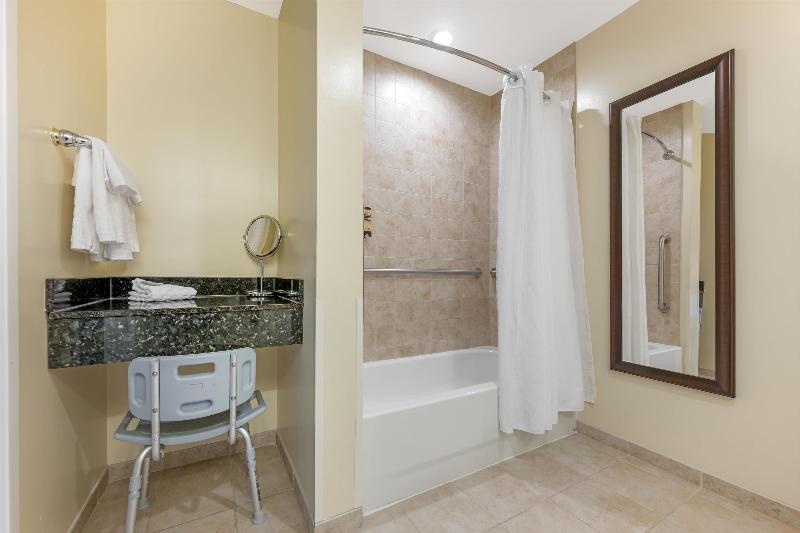 Best Western Plus Vineyard Inn & Suites image