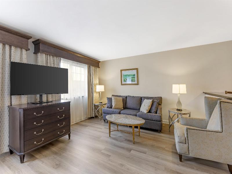 Best Western Plus Vineyard Inn & Suites image
