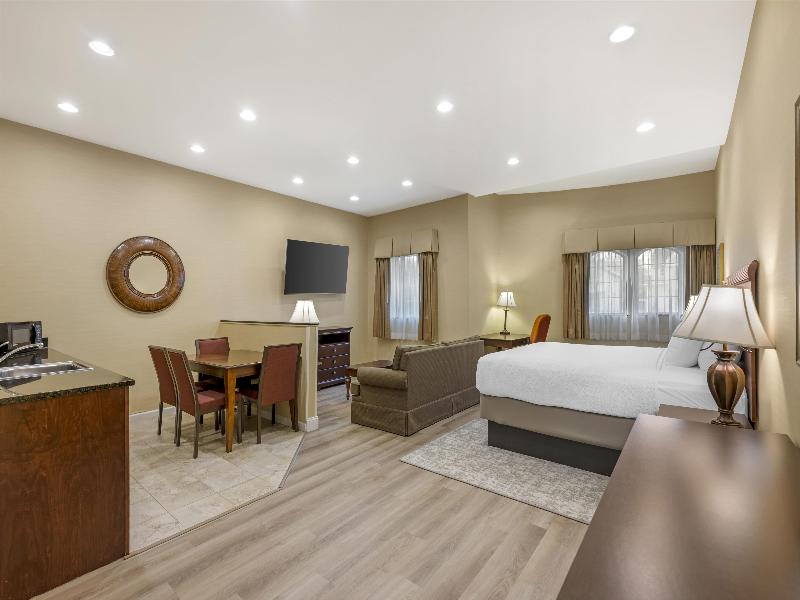 Best Western Plus Vineyard Inn & Suites image
