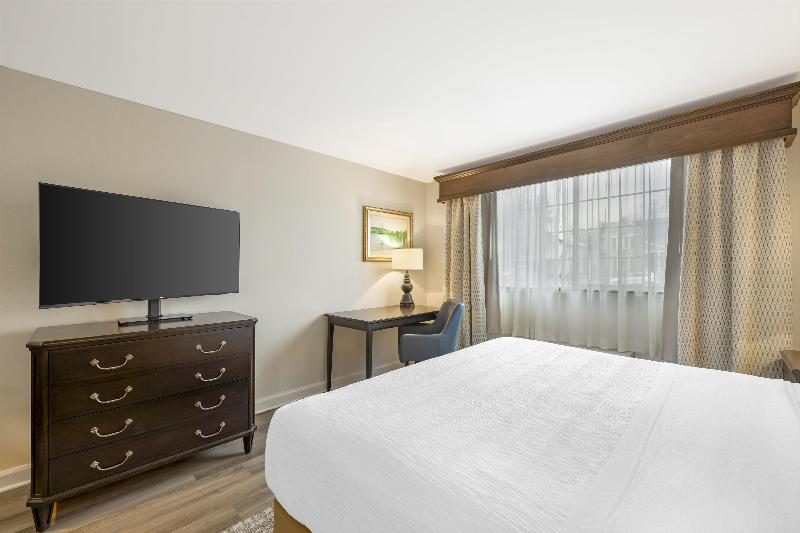 Best Western Plus Vineyard Inn & Suites image