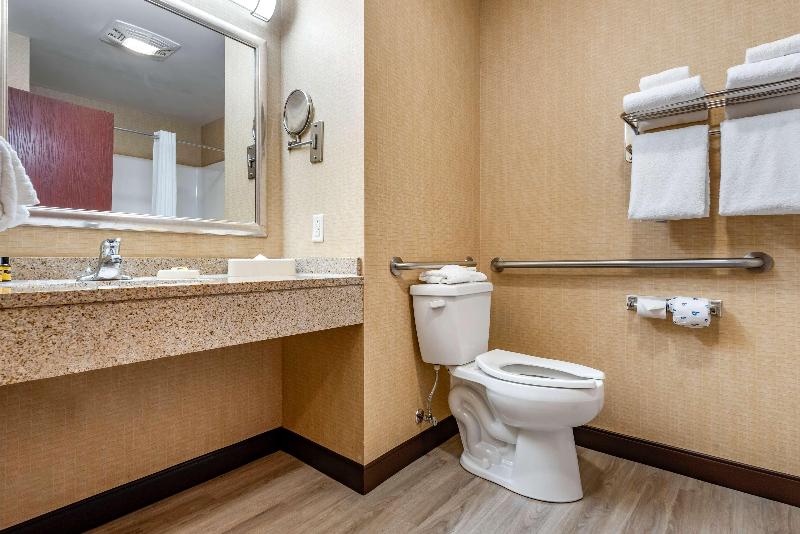 Best Western Plus Victor Inn & Suites image