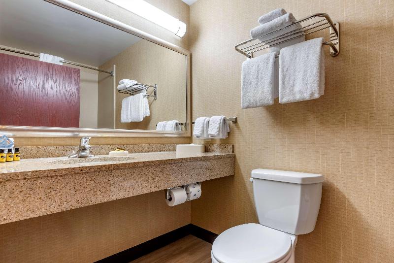 Best Western Plus Victor Inn & Suites image