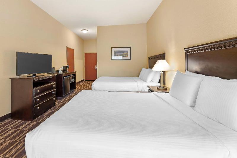Best Western Plus Victor Inn & Suites image