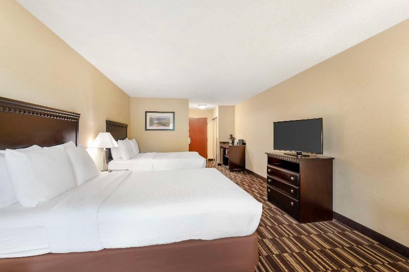 Best Western Plus Victor Inn & Suites image