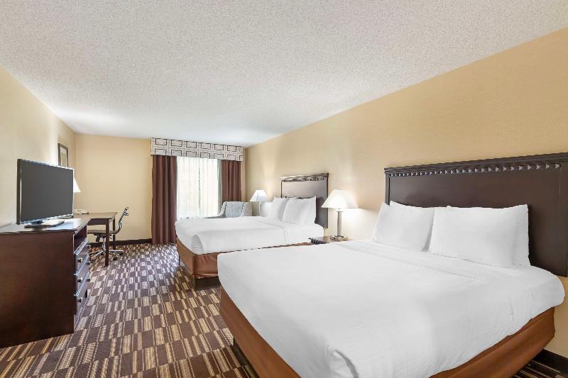 Best Western Plus Victor Inn & Suites image